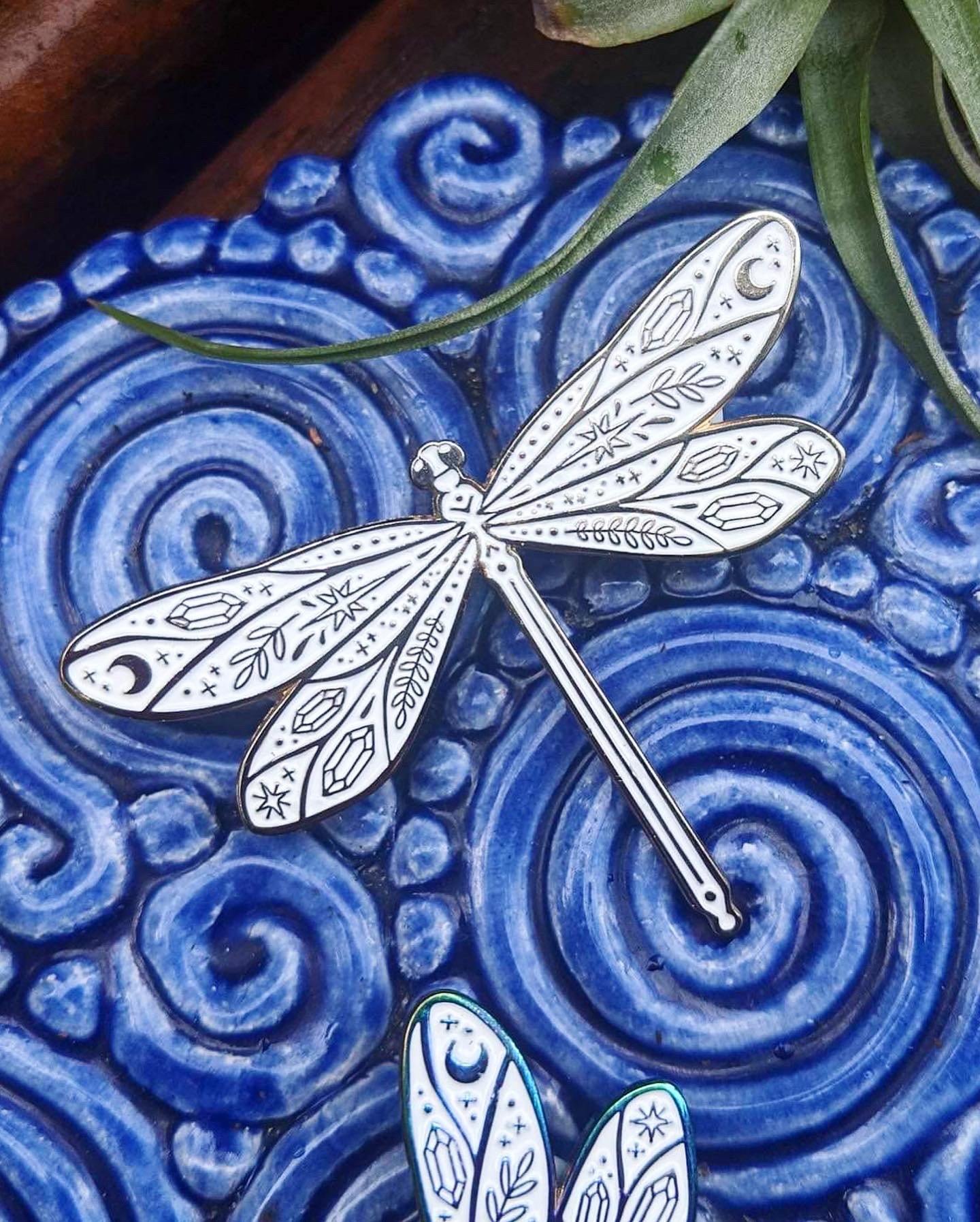 Dragonfly - Fox & Koi