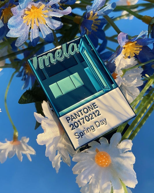 Pantone: Spring Day - Fox & Koi